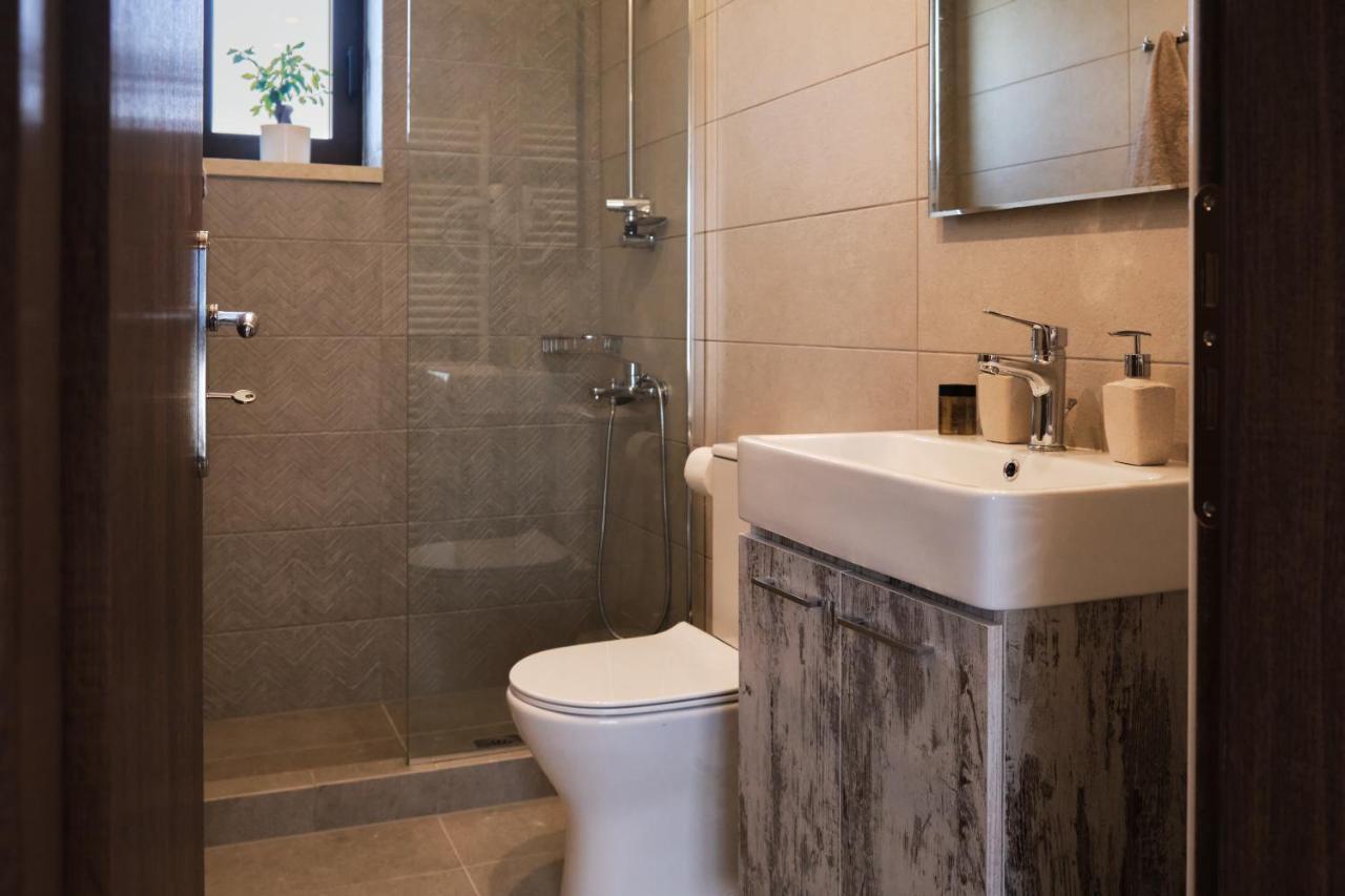 Villa Olive Valley Loutraki  Екстер'єр фото