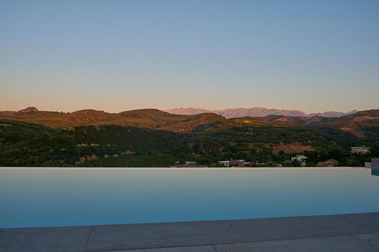 Villa Olive Valley Loutraki  Екстер'єр фото